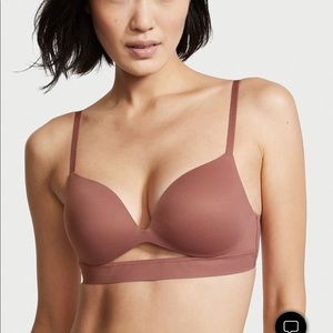 Victoria Secret Incredible Push Up Bra 36C